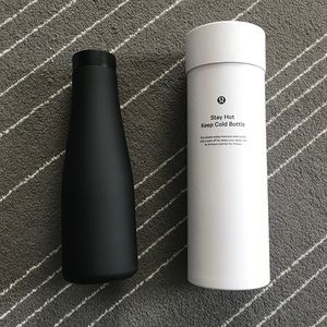NWOT Lululemon Water Bottle